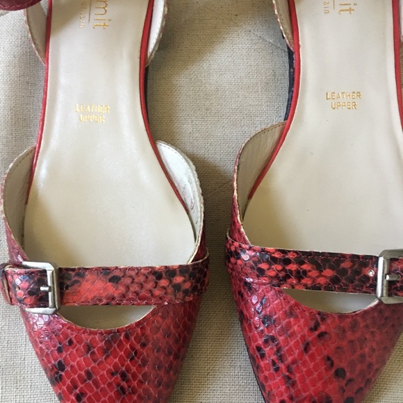 Red Snakeskin Upper Leather Patterned Women's Shoes - Picture 3 of 5